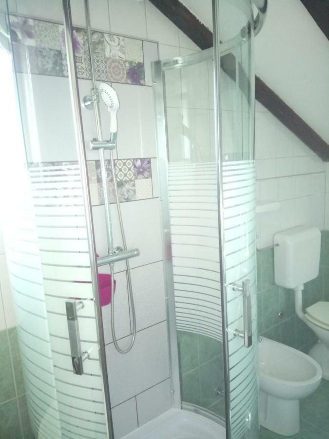 Holiday Home Jadric Osoje Екстериор снимка