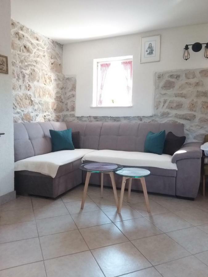 Holiday Home Jadric Osoje Екстериор снимка