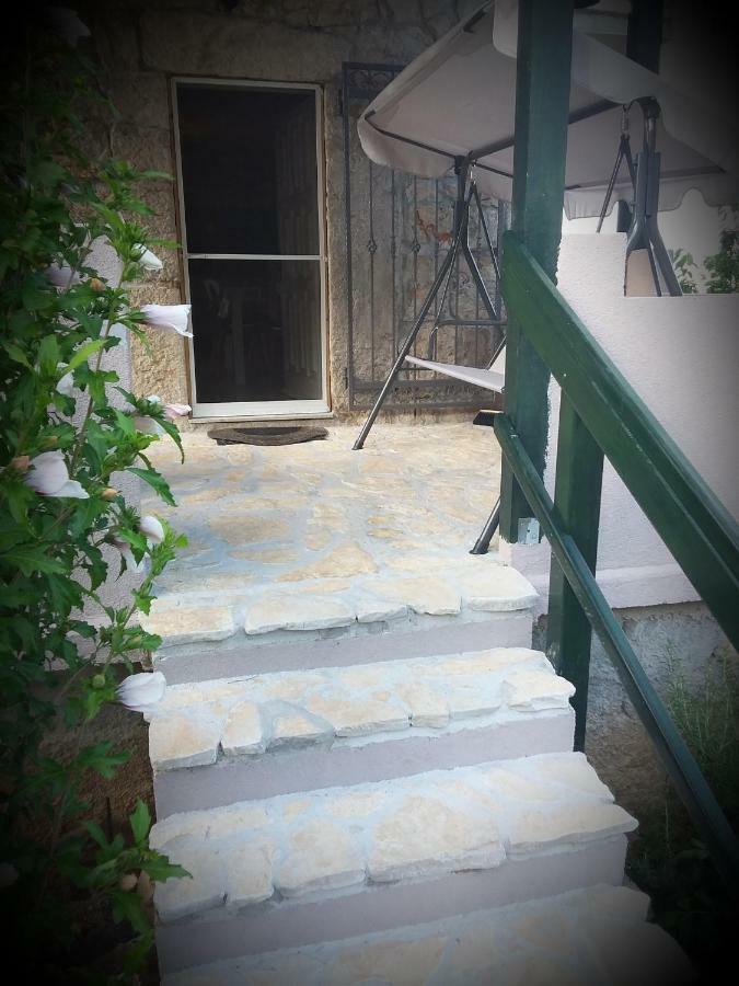 Holiday Home Jadric Osoje Екстериор снимка