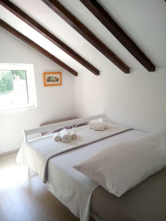 Holiday Home Jadric Osoje Екстериор снимка