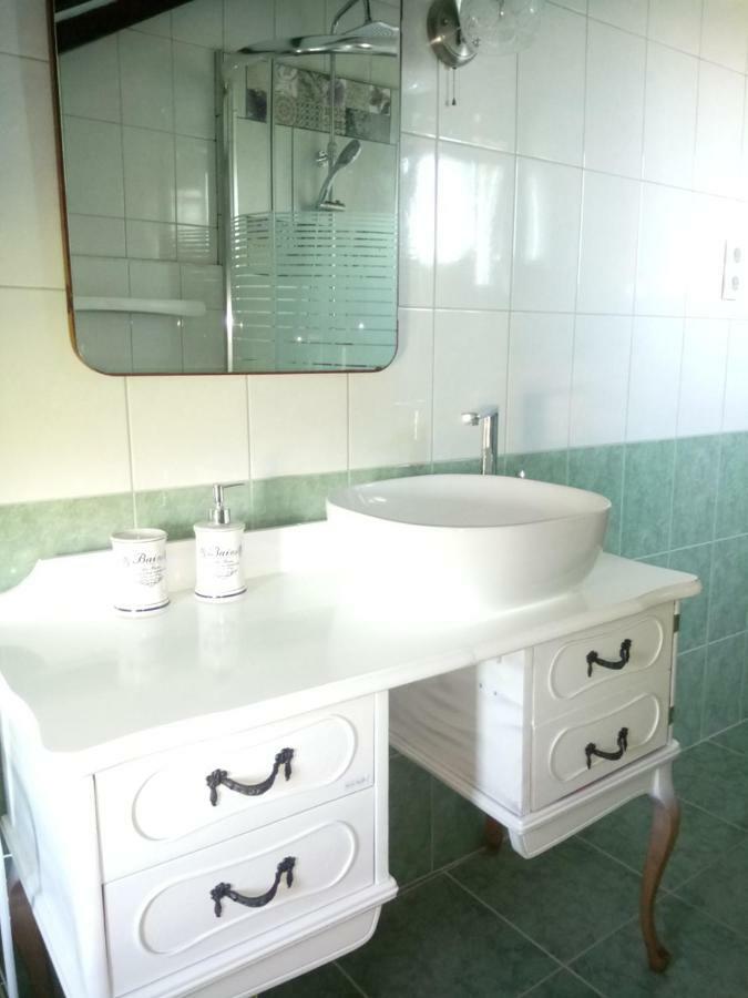 Holiday Home Jadric Osoje Екстериор снимка