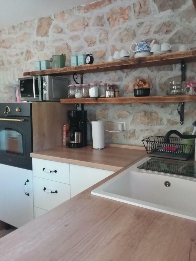 Holiday Home Jadric Osoje Екстериор снимка